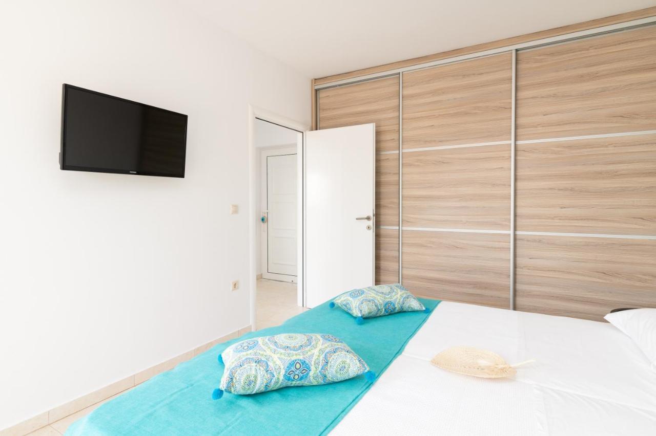 Lungo Mare Apartment